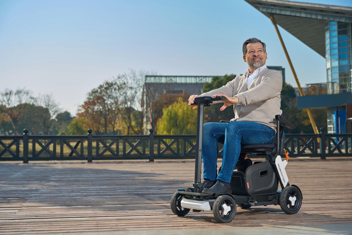 Pride Go Go Compact – faltbares Elektromobil, 6 km/h bis 136 kg