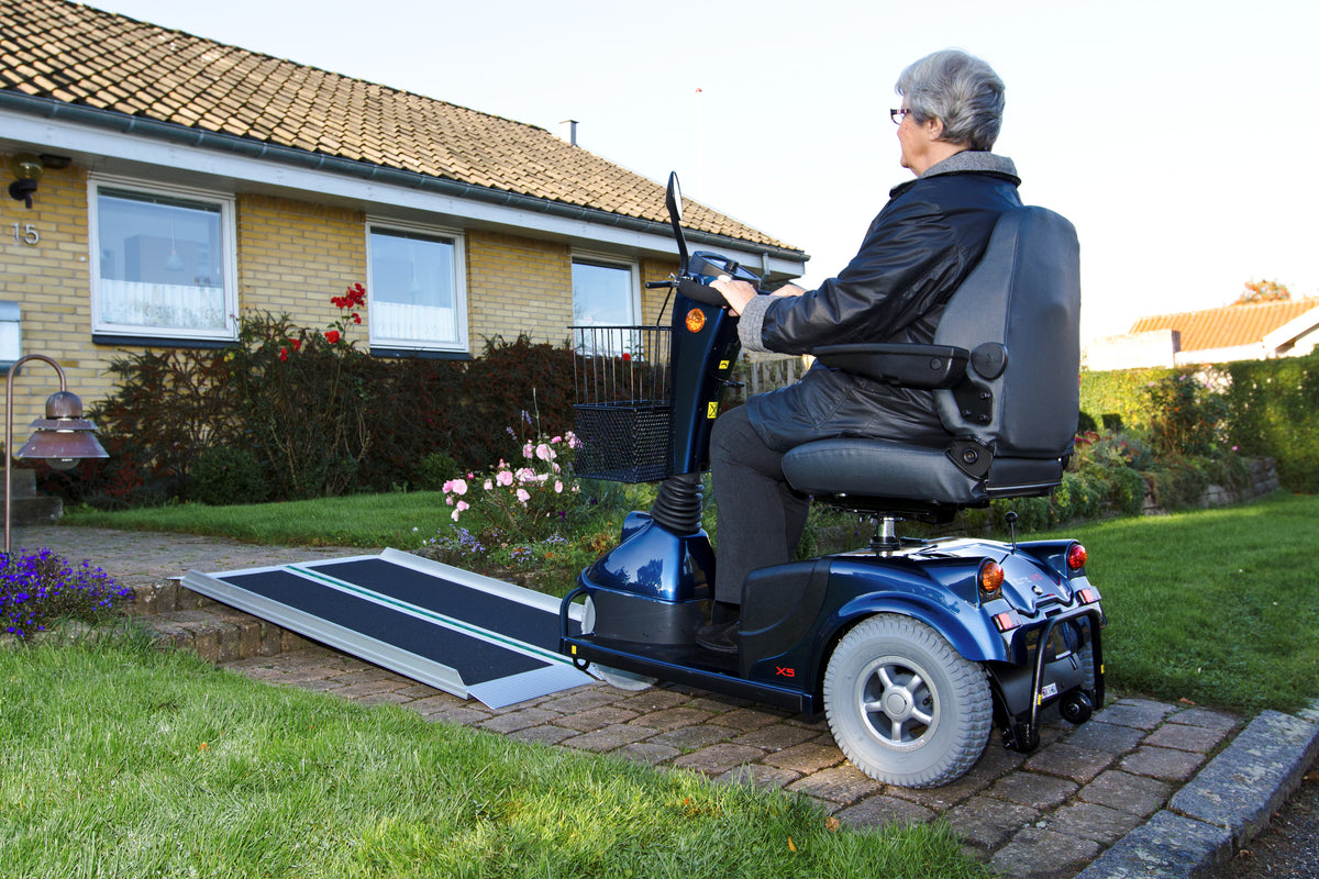 Rehastage Stepless Easy Fold Pro Rampe