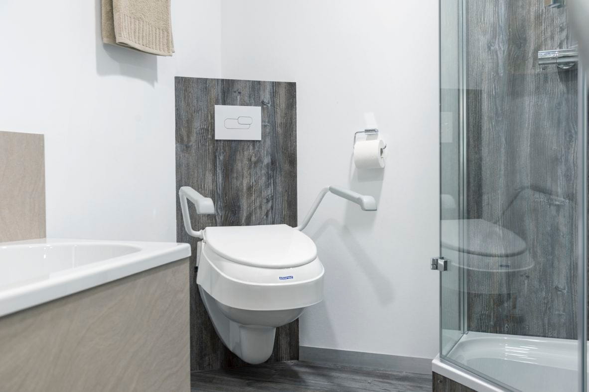 Invacare Aquatec 900 Toilettensitzerhöhung