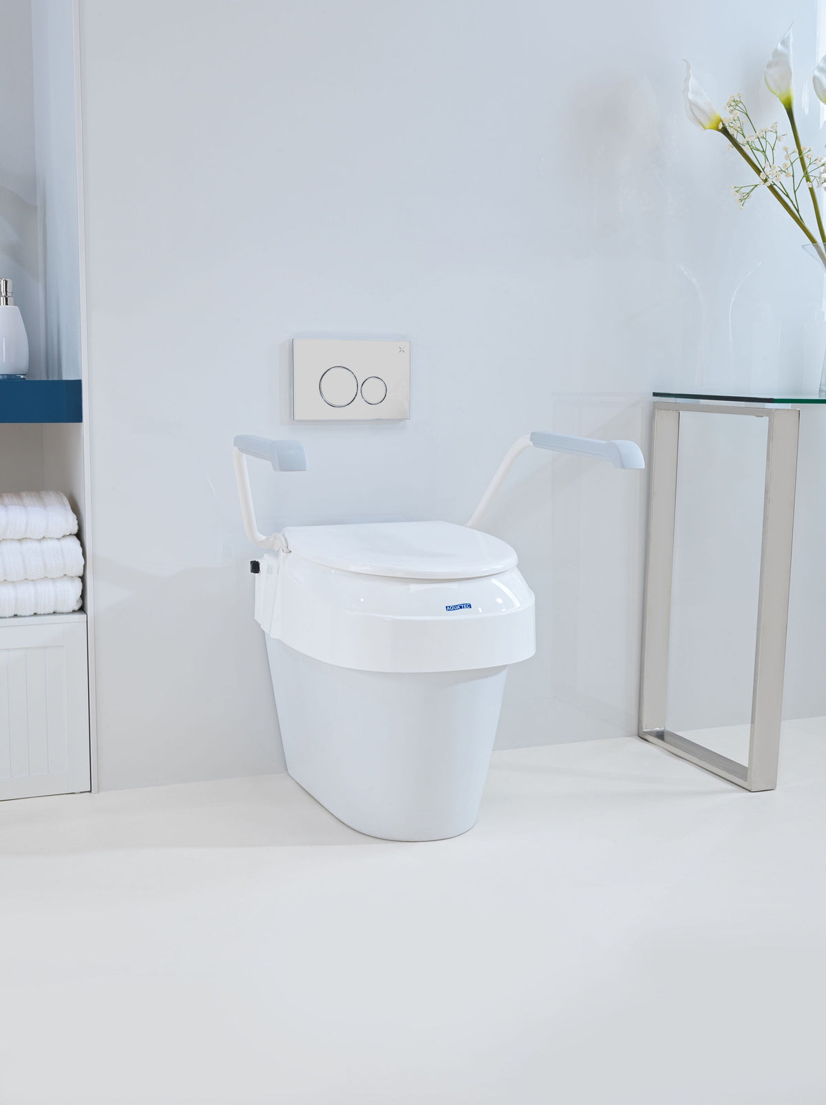 Invacare Aquatec 900 Toilettensitzerhöhung