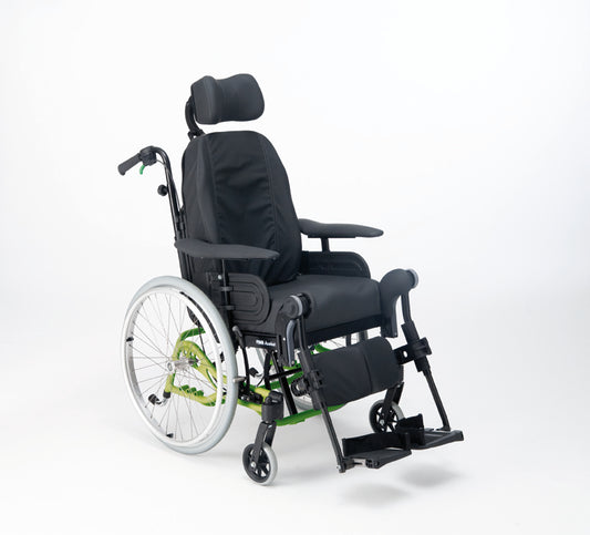 Invacare Rea Azalea Minor Multifunktionsrollstuhl – für kleine Erwachsene und Jugendliche