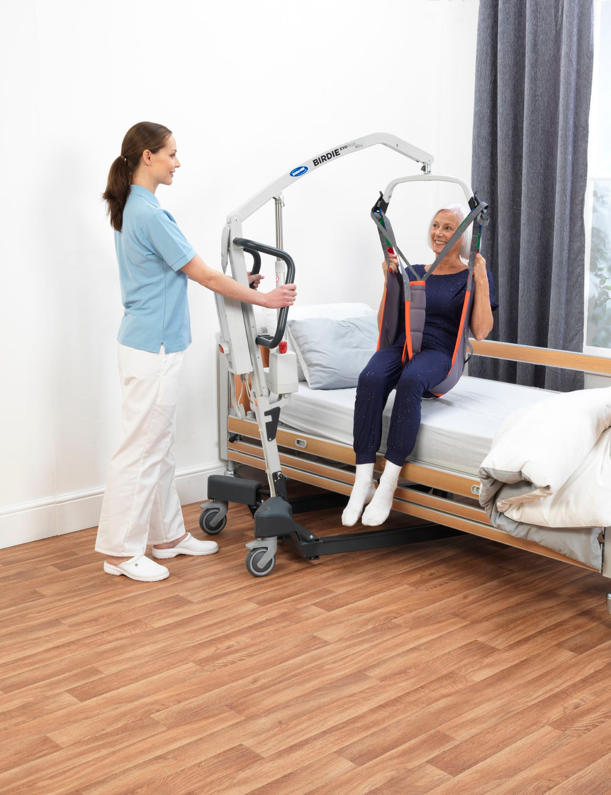 Invacare Birdie EVO PLUS elektrischer Patientenlifter bis 180 kg