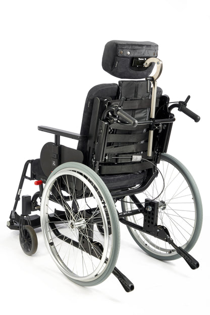 Etac Prio 3A Multifunktionsrollstuhl
