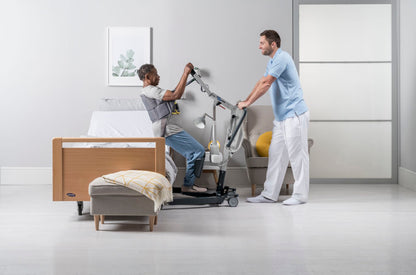 Invacare ISA COMPACT elektrische Aufstehhilfe bis 140 kg