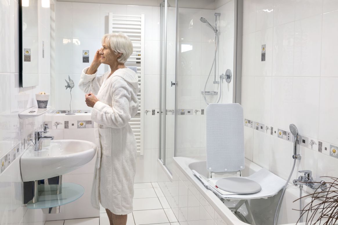 Invacare Aquatec Orca Badewannenlift