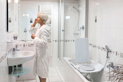 Invacare Aquatec Orca Badewannenlift