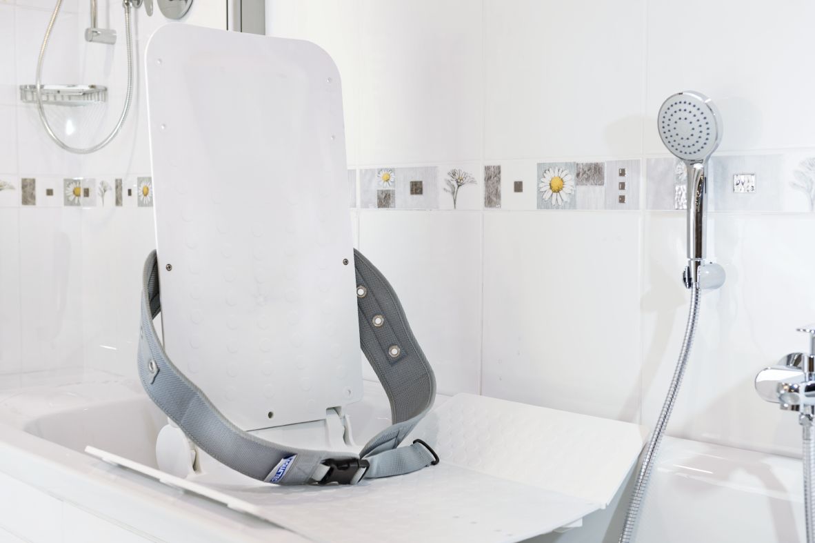 Invacare Aquatec Orca Badewannenlift